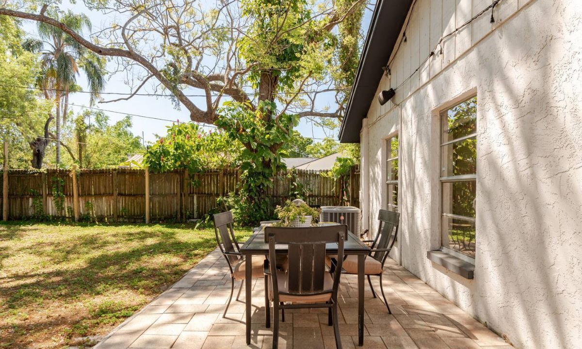 Photo of Outdoor in Seminole Heights