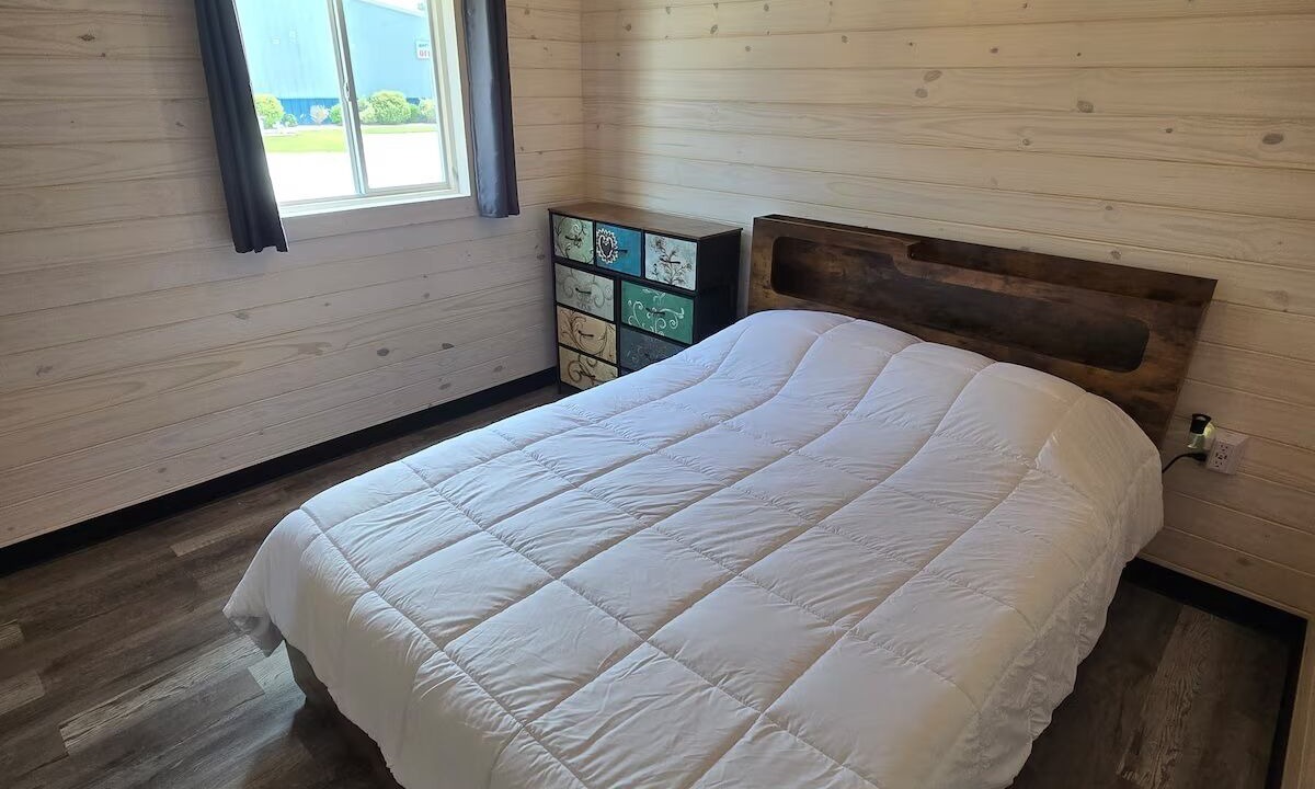 Photo of Bedroom in Tuscumbia