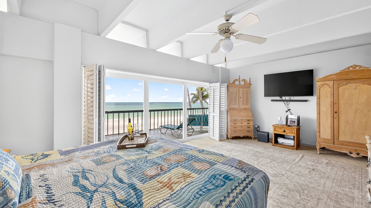 Photo of Bedroom in Redington Beach
