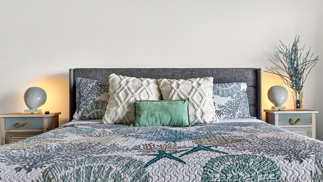 Photo of Bedroom in Redington Beach