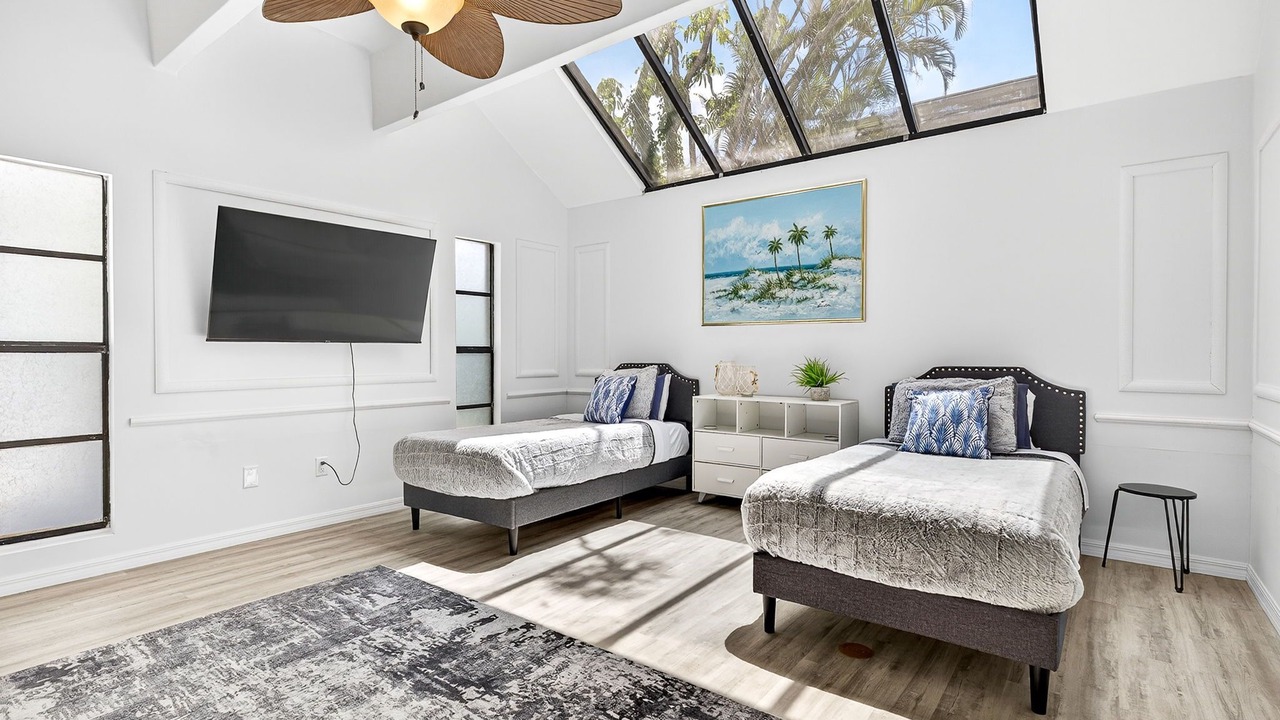 Photo of Bedroom in Redington Beach
