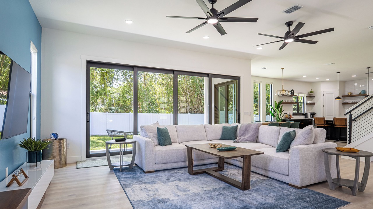 Photo of Livingroom in Port Tampa City
