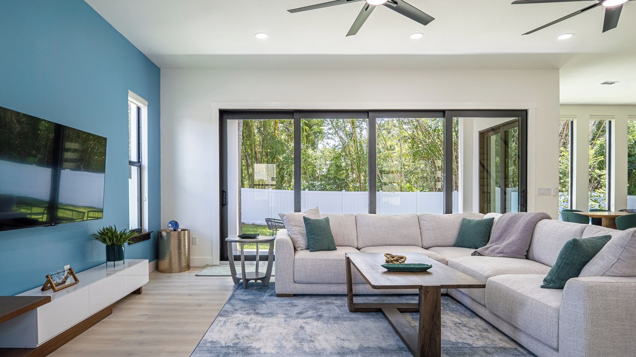 Photo of Livingroom in Port Tampa City