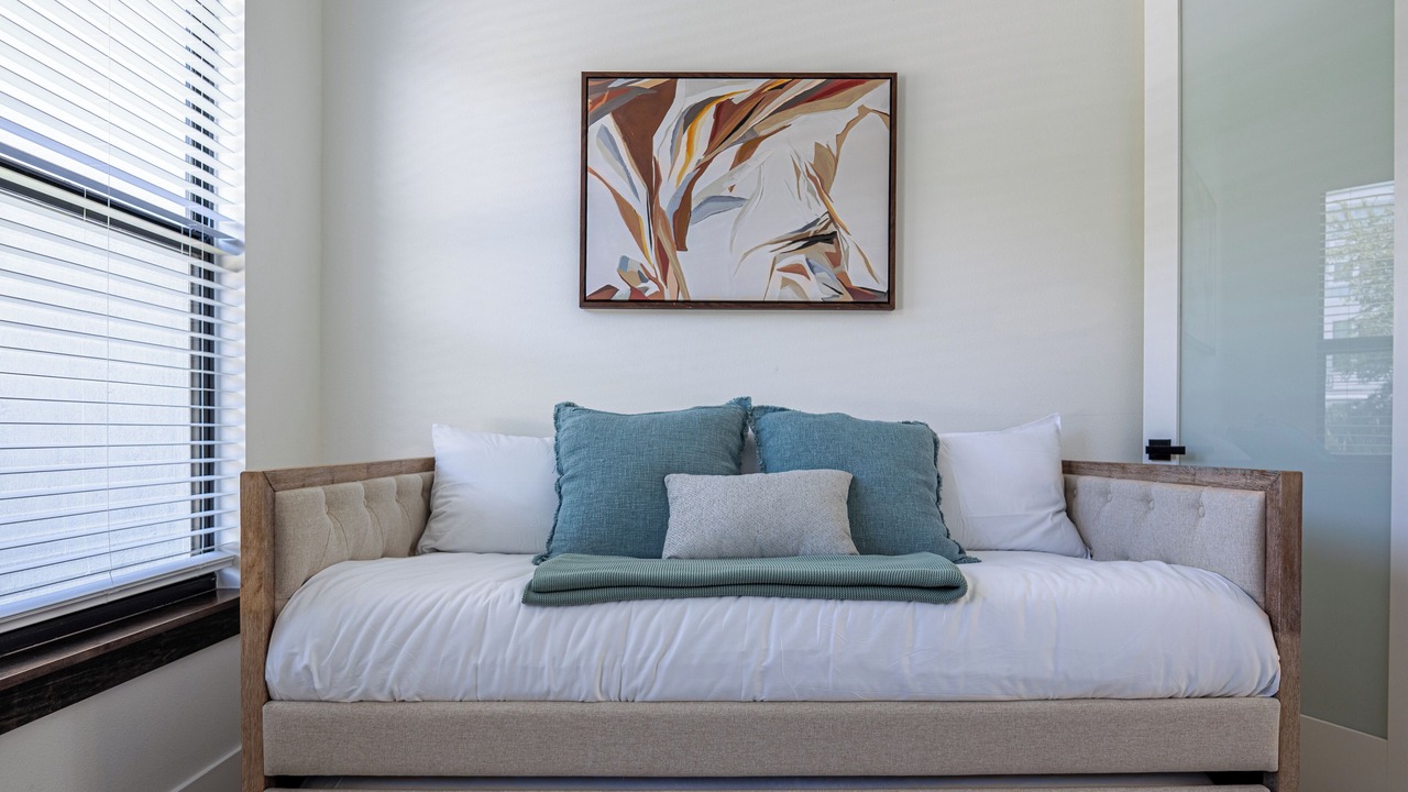 Photo of Bedroom in Port Tampa City