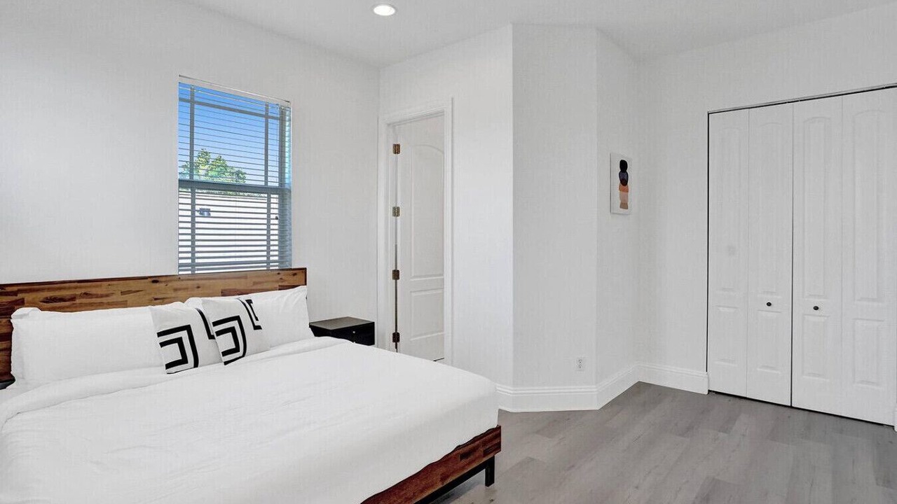 Photo of Bedroom in River Oaks