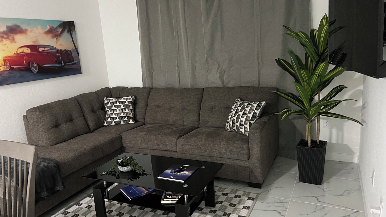 Photo of Livingroom in West Little River