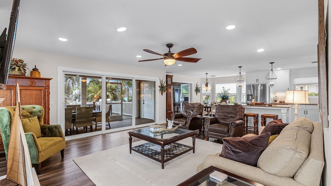 Photo of Livingroom in Saint James City