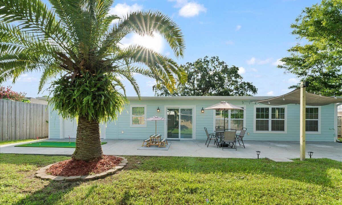 Photo of Outdoor in Dolphin's Cove