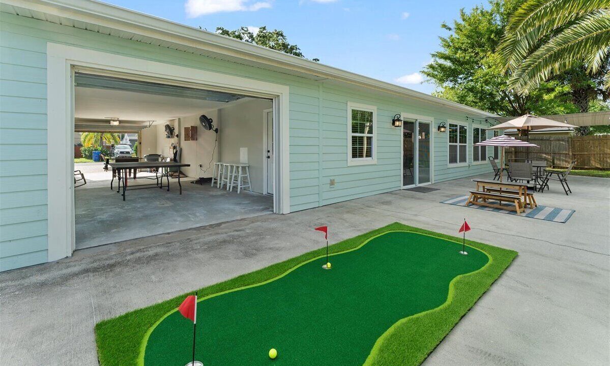 Photo of Outdoor in Dolphin's Cove