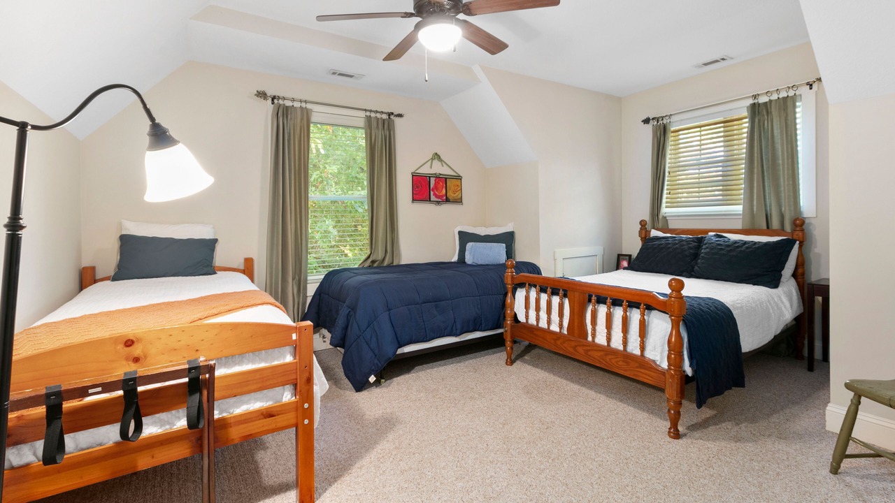 Photo of Bedroom in Lake Junaluska