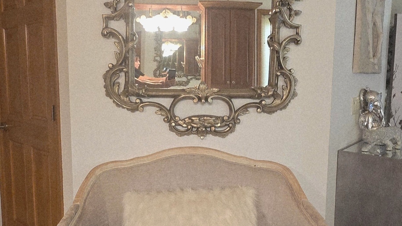 Photo of Livingroom in Fellowship