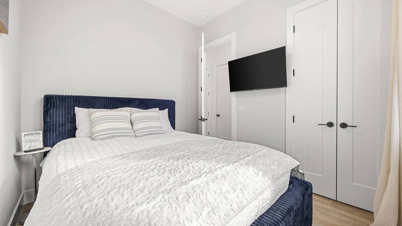 Photo of Bedroom in New Melbourne Beach
