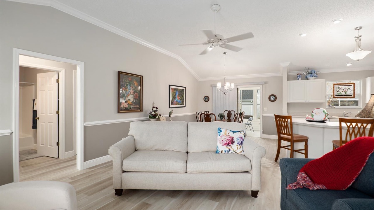 Photo of Livingroom in Glenbrook