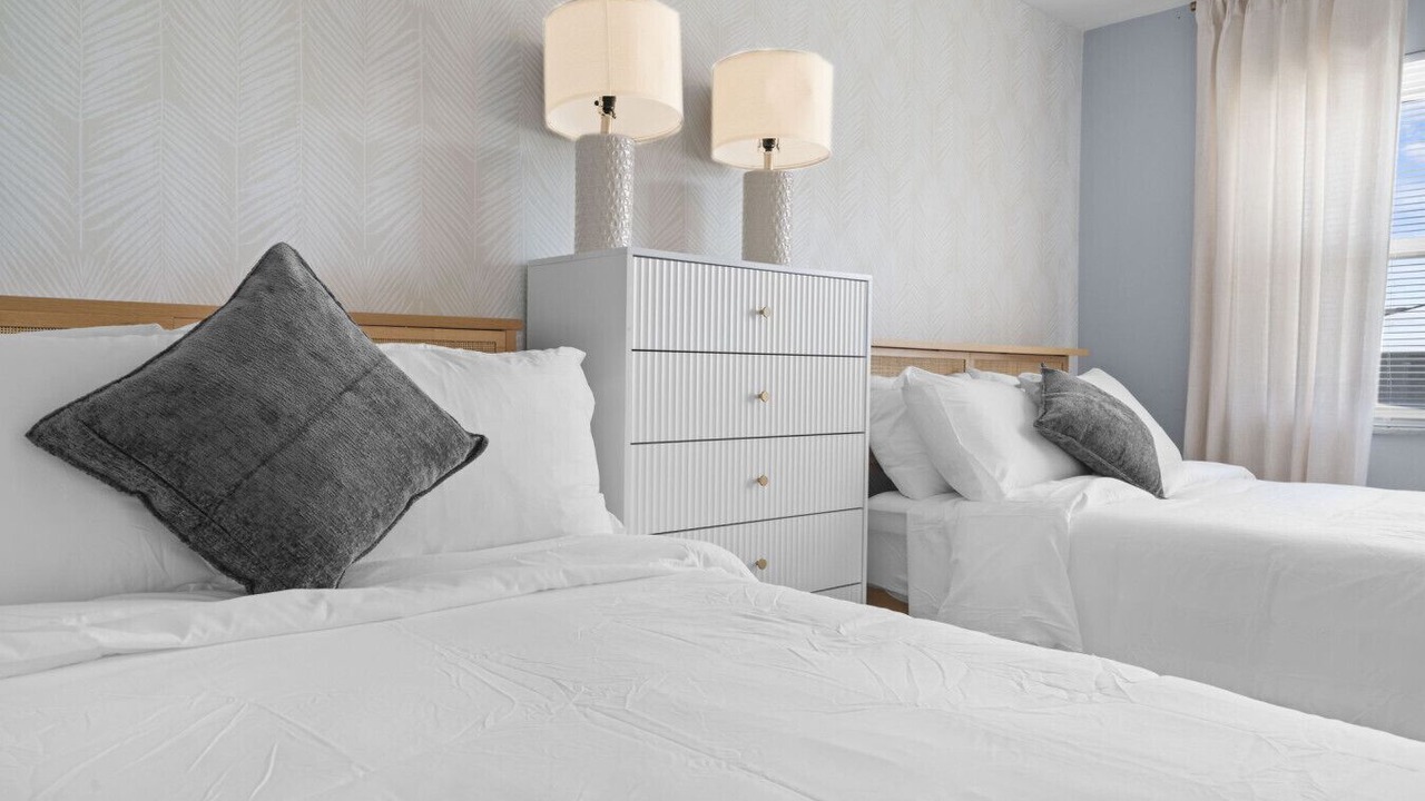 Photo of Bedroom in Bay Crest Park