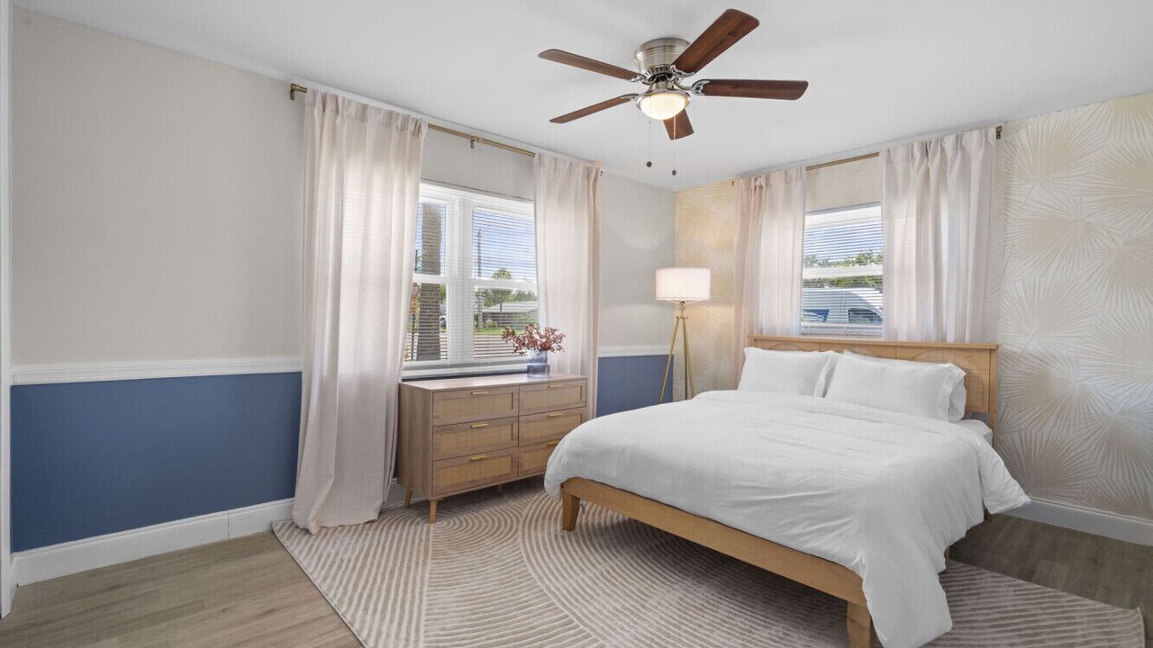 Photo of Bedroom in Bay Crest Park