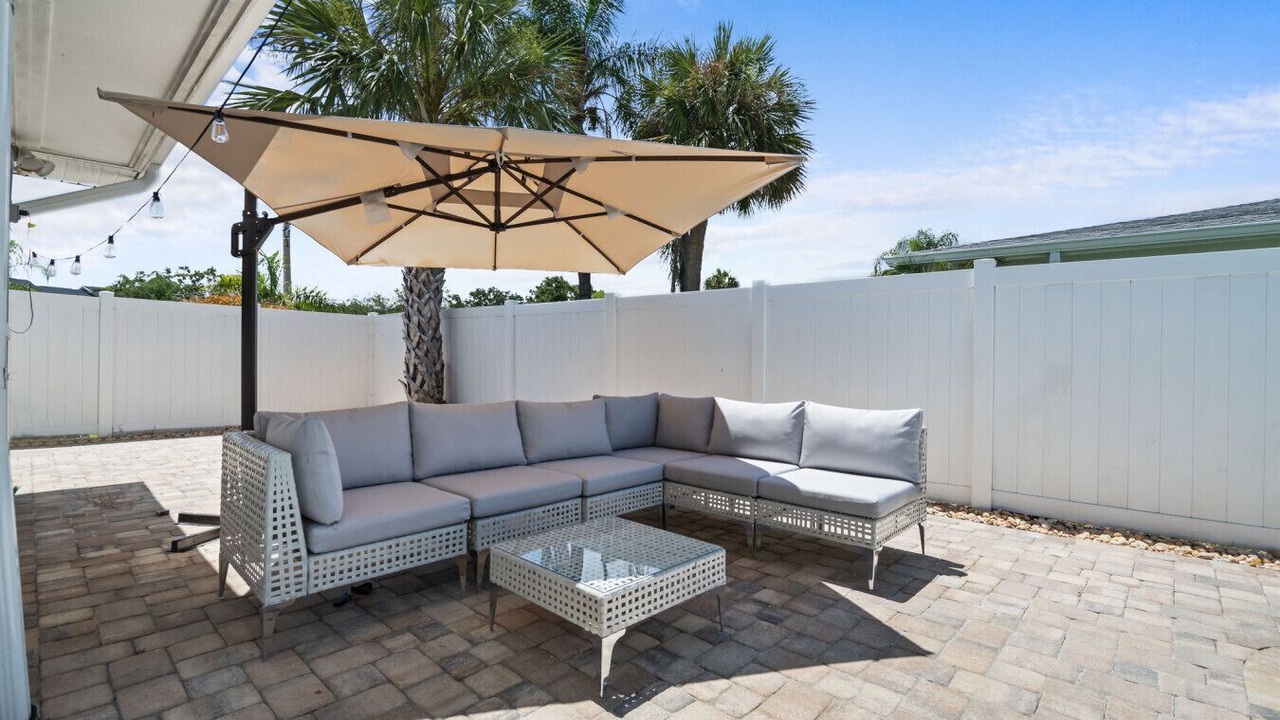 Photo of Patio Balcony in Bay Crest Park
