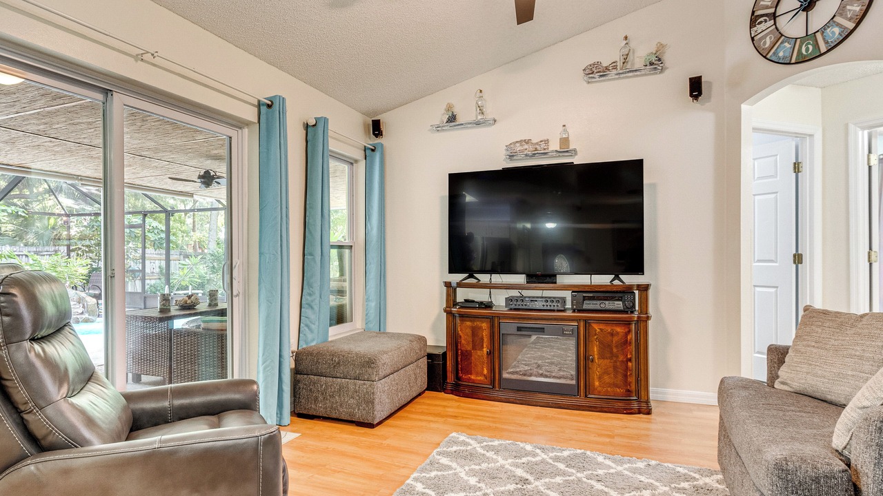 Photo of Livingroom in Port Saint John