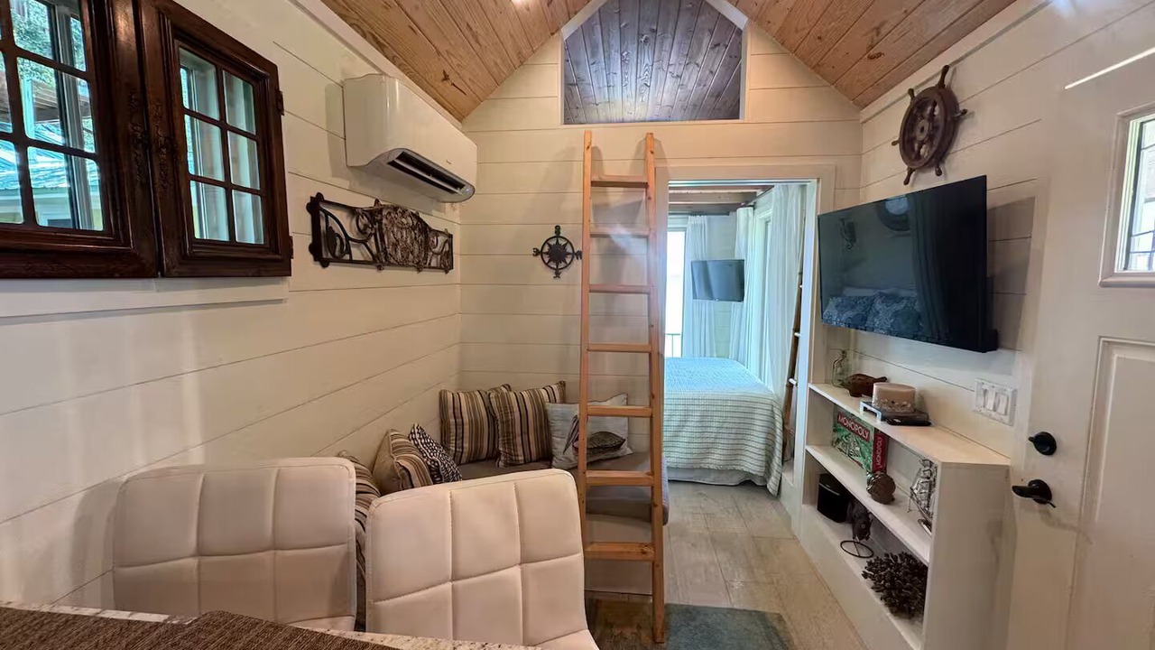 Photo of Bedroom in Niceville