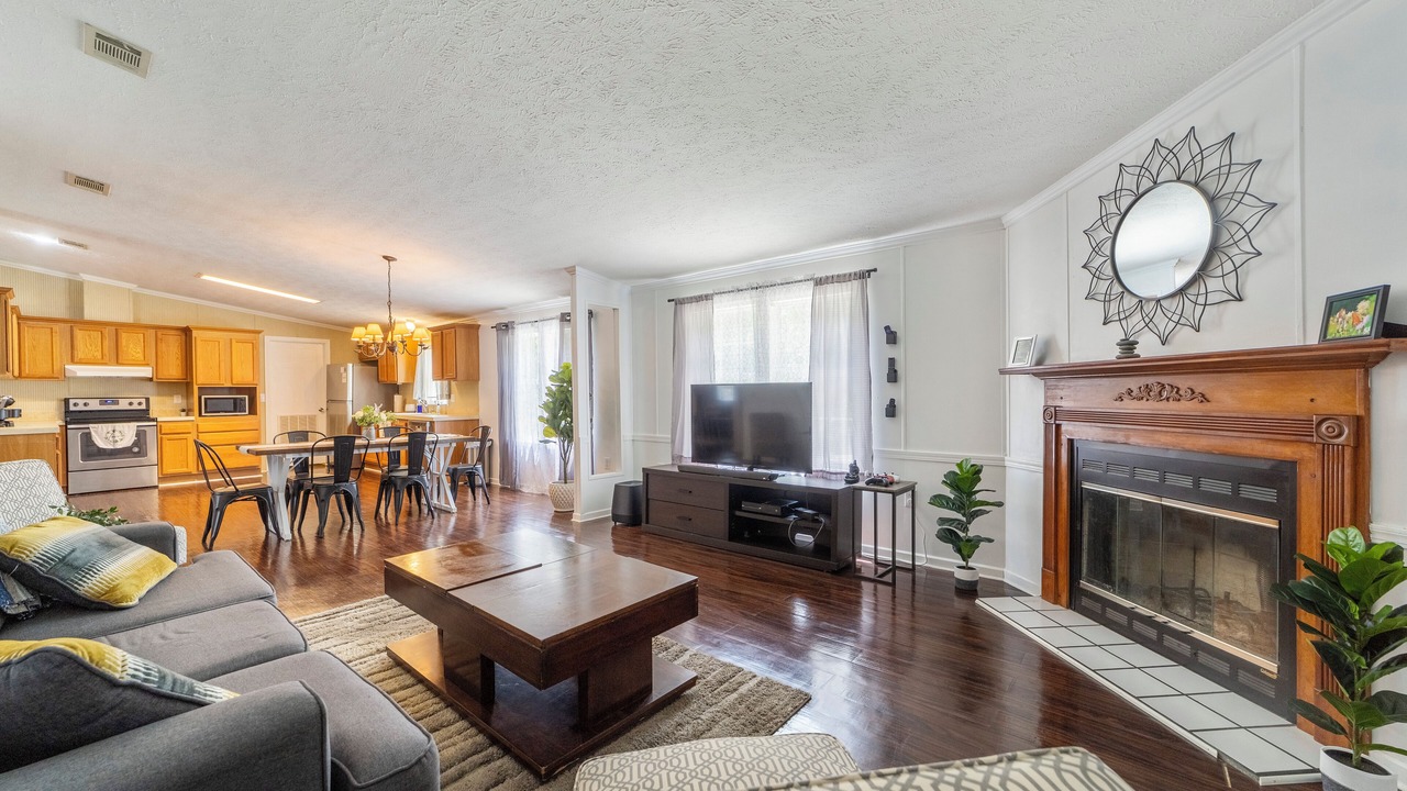 Photo of Livingroom in Graham