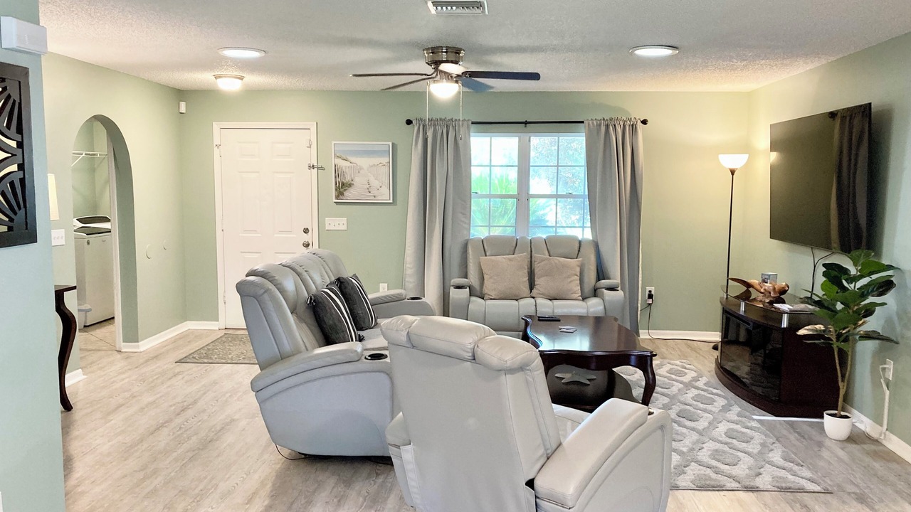 Photo of Livingroom in Pine Ridge