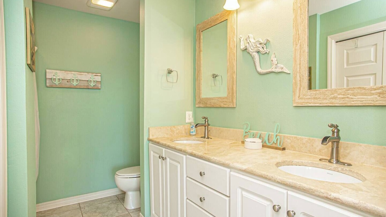 Photo of Bathroom in Innerarity Townhomes