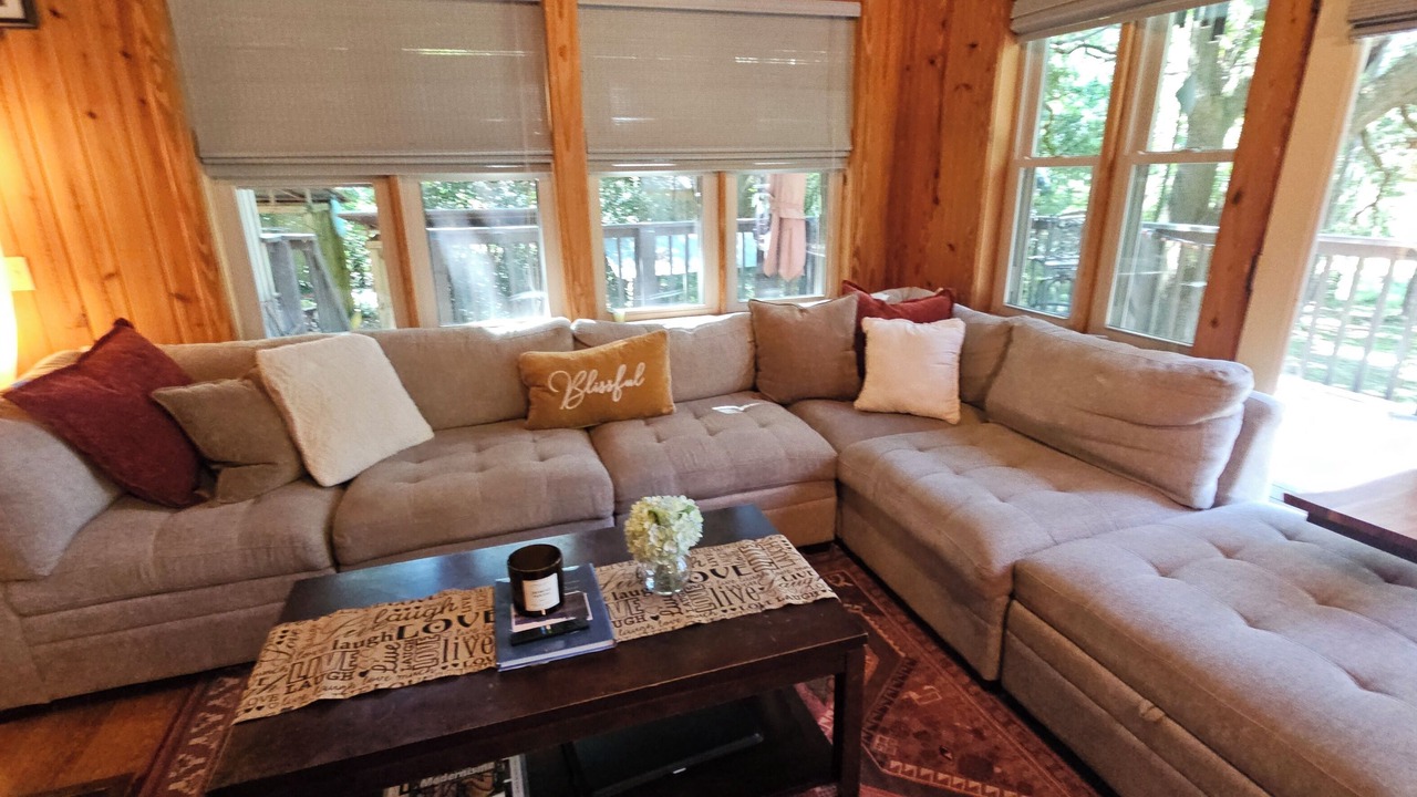 Photo of Livingroom in Tallahassee