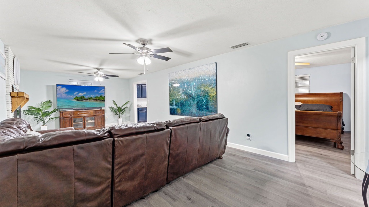 Photo of Livingroom in Northside