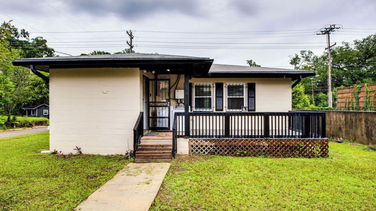 Photo of Outdoor in Griffin Heights