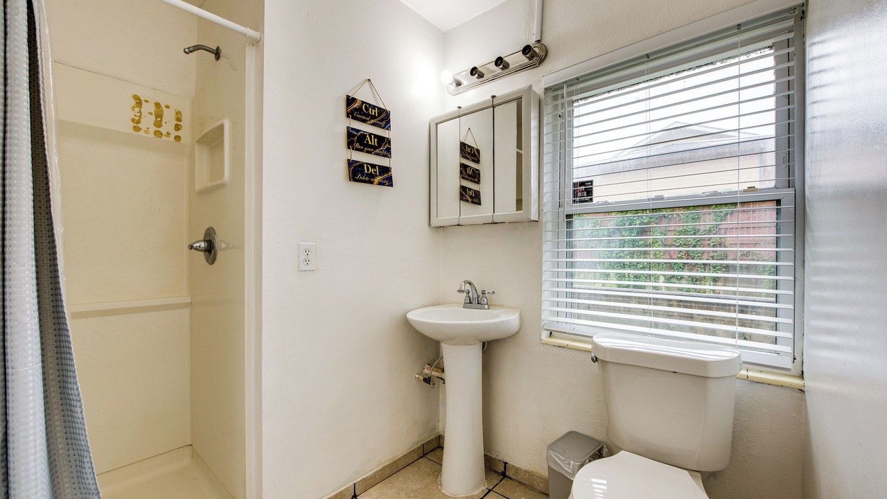Photo of Bathroom in Griffin Heights