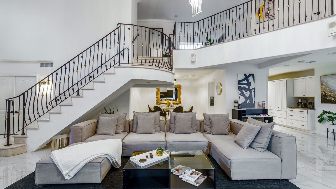 Photo of Livingroom in Little Havana
