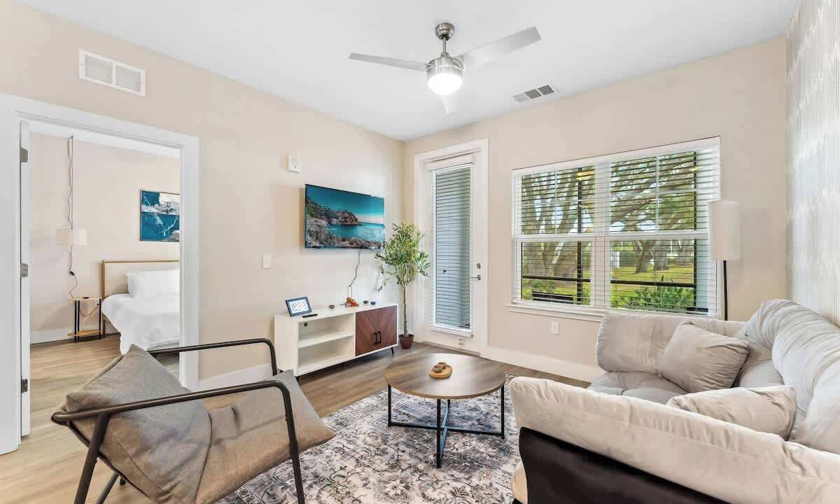 Photo of Livingroom in Southeast Orlando