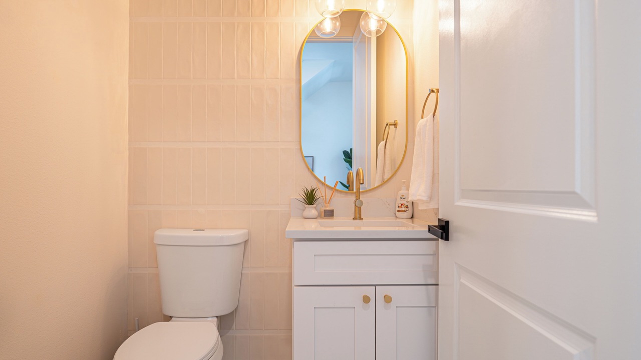 Photo of Bathroom in Port Tampa City