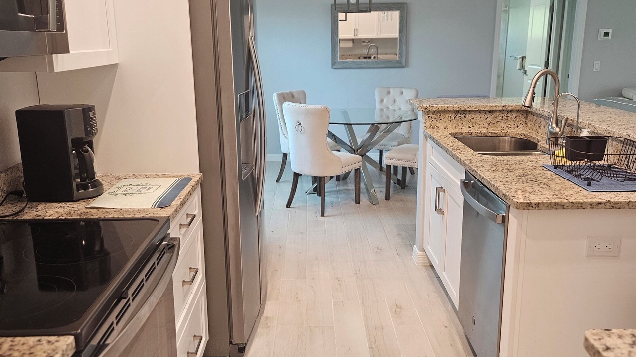 Photo of Kitchen in Mid Island