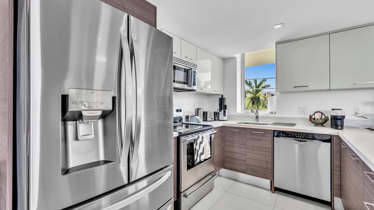 Photo of Kitchen in Bay Harbor Islands