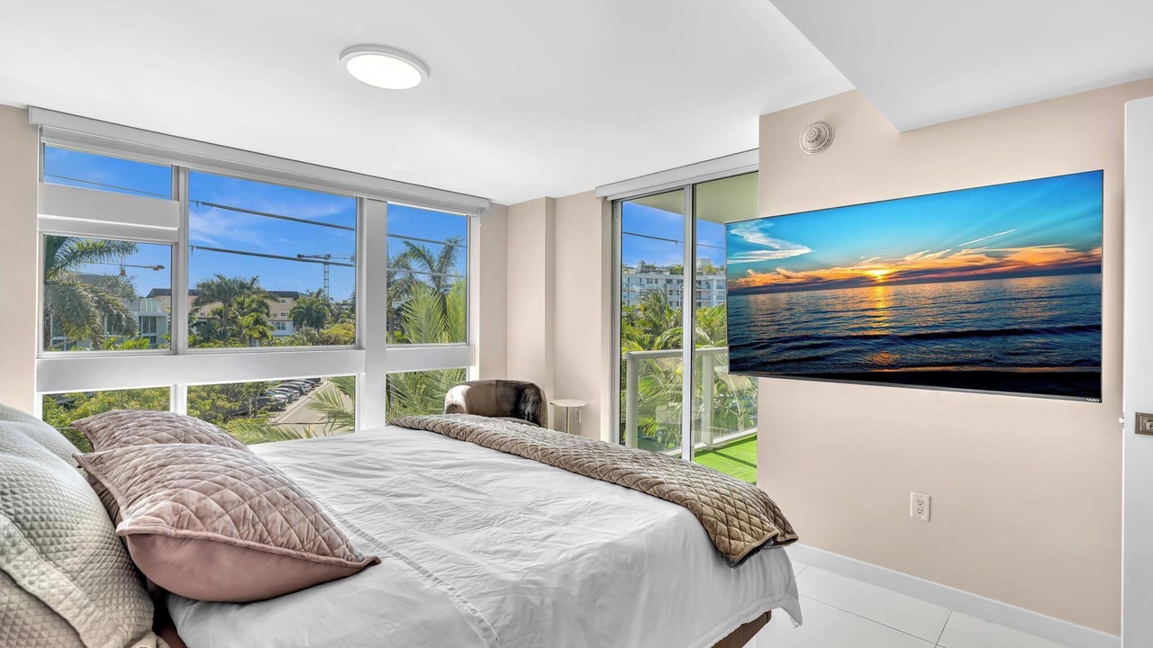 Photo of Bedroom in Bay Harbor Islands
