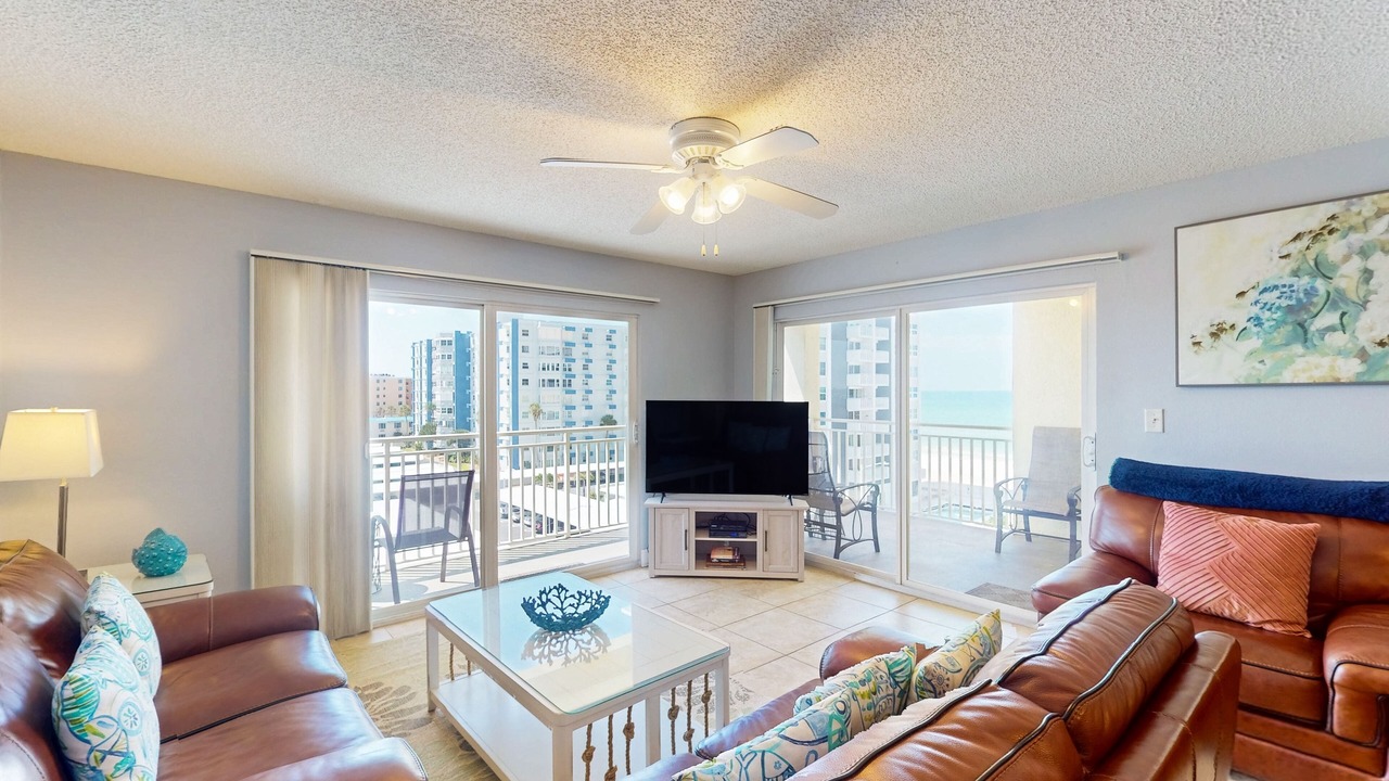 Photo of Livingroom in Redington Shores