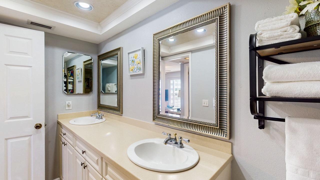 Photo of Bathroom in Redington Shores