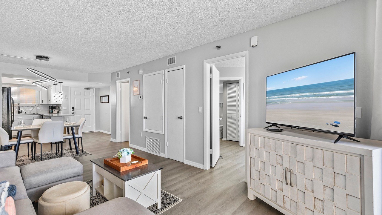 Photo of Livingroom in New Smyrna Beach