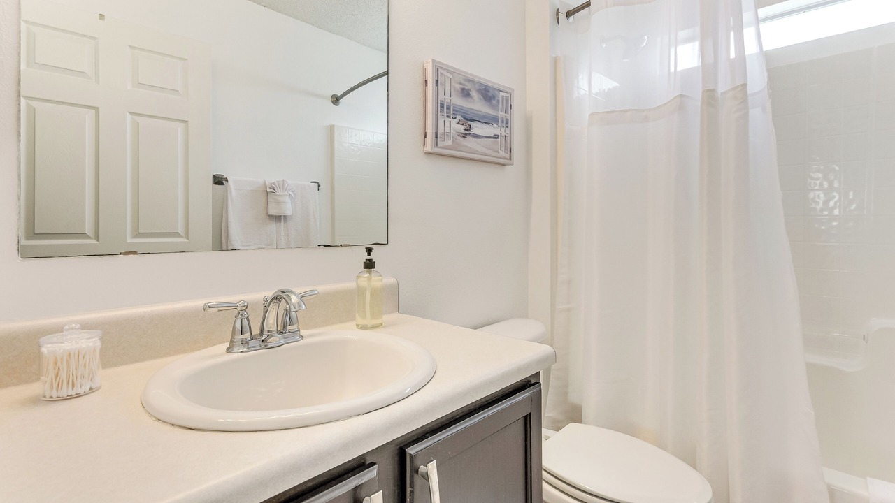 Photo of Bathroom in Gulf Breeze