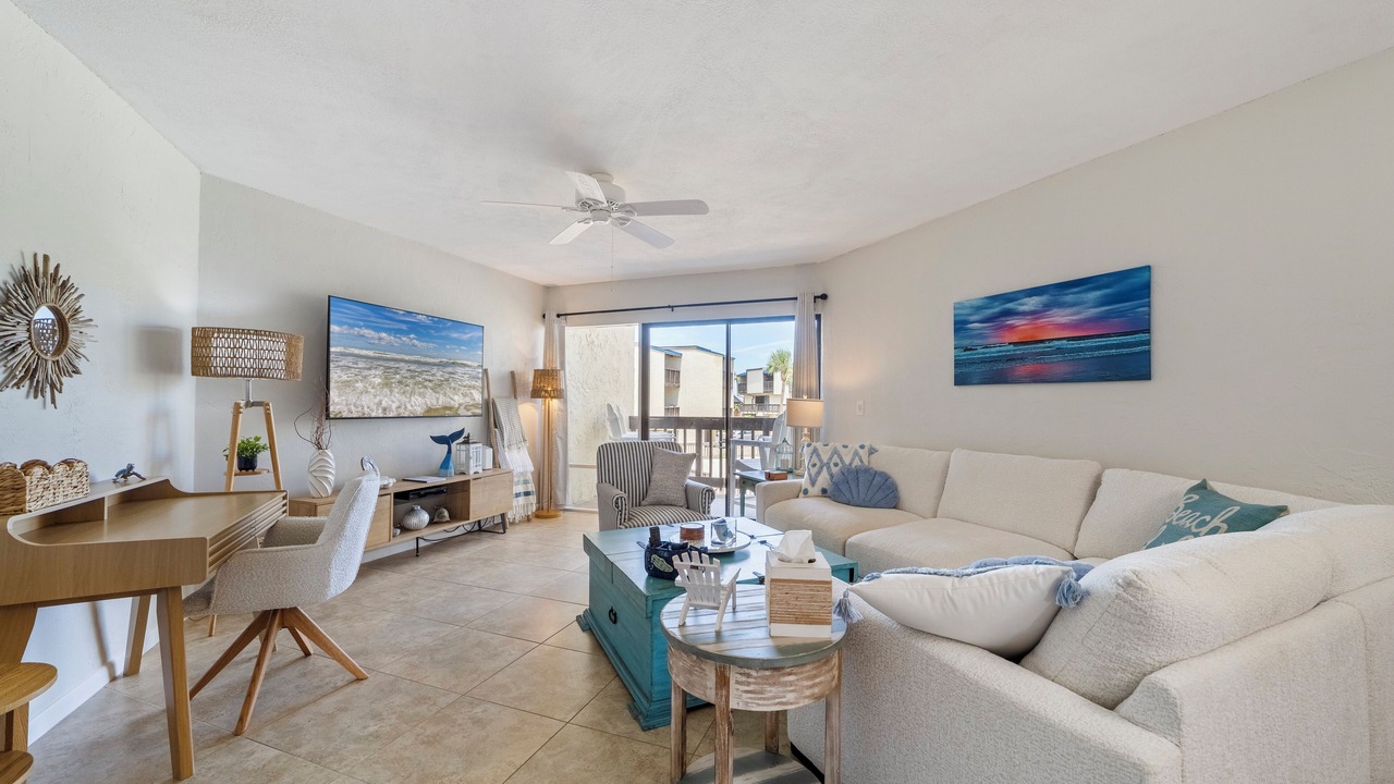 Photo of Livingroom in Butler Beach