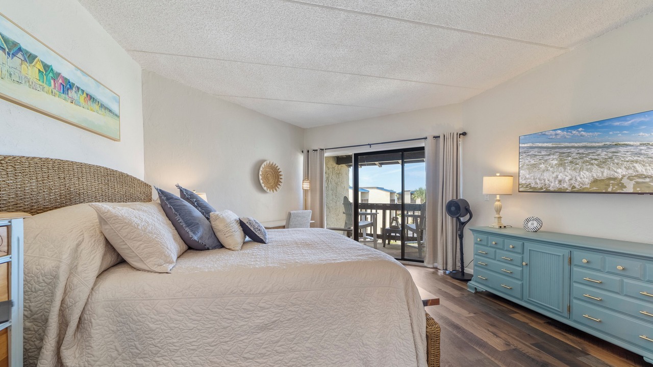 Photo of Bedroom in Butler Beach