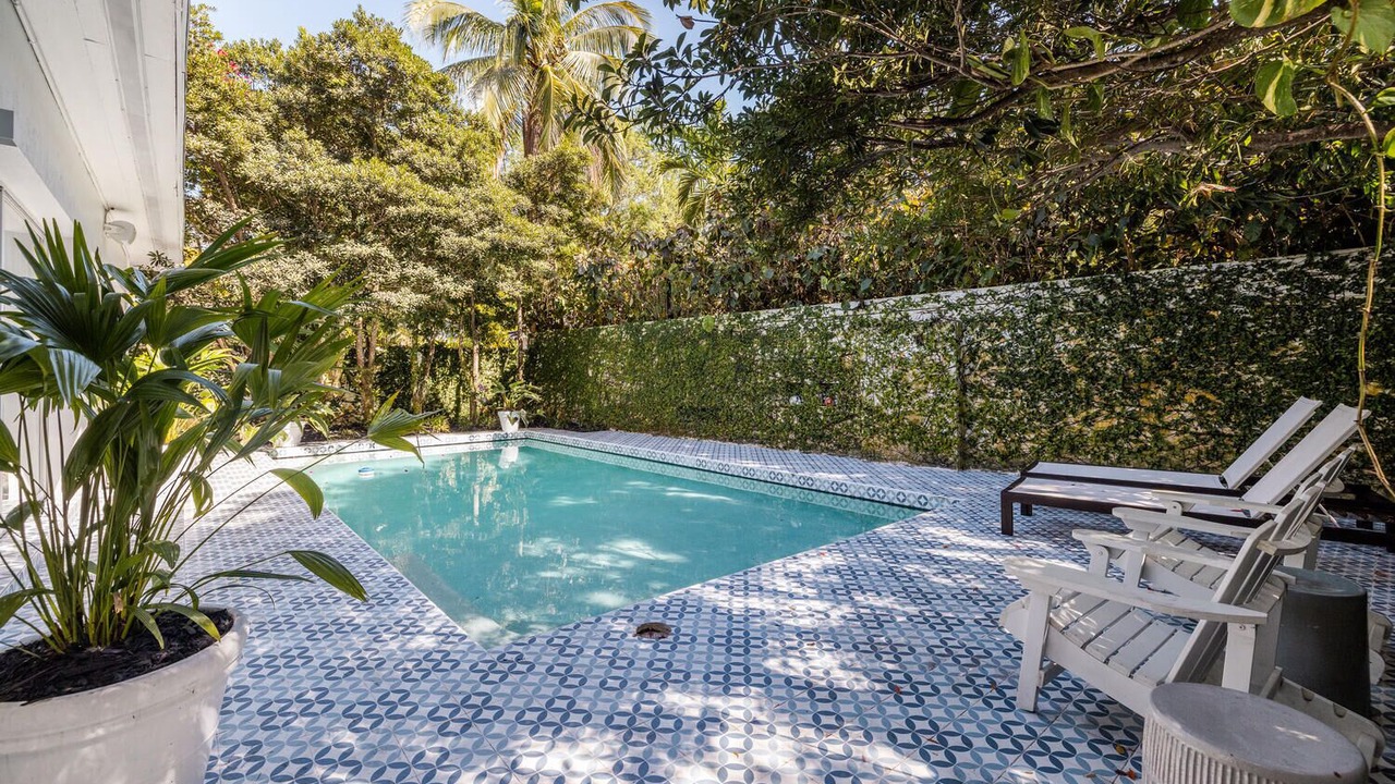 Photo of Outdoor in El Portal