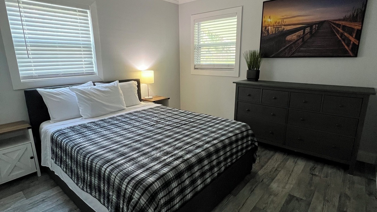 Photo of Bedroom in Plantation Estates