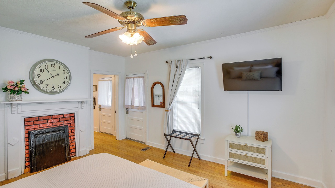 Photo of Bedroom in Cross Plains