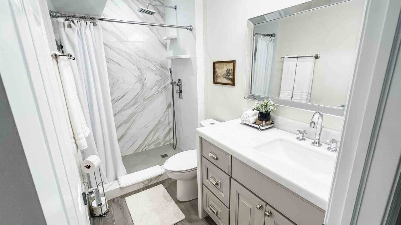 Photo of Bathroom in South Lake