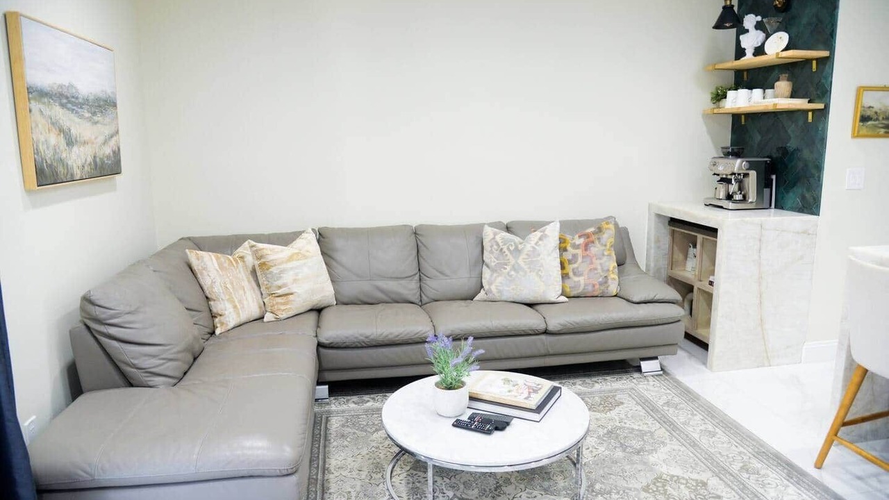 Photo of Livingroom in South Lake