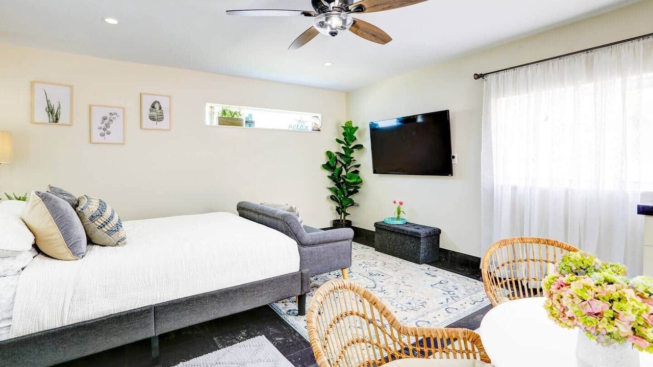 Photo of Bedroom in South Lake