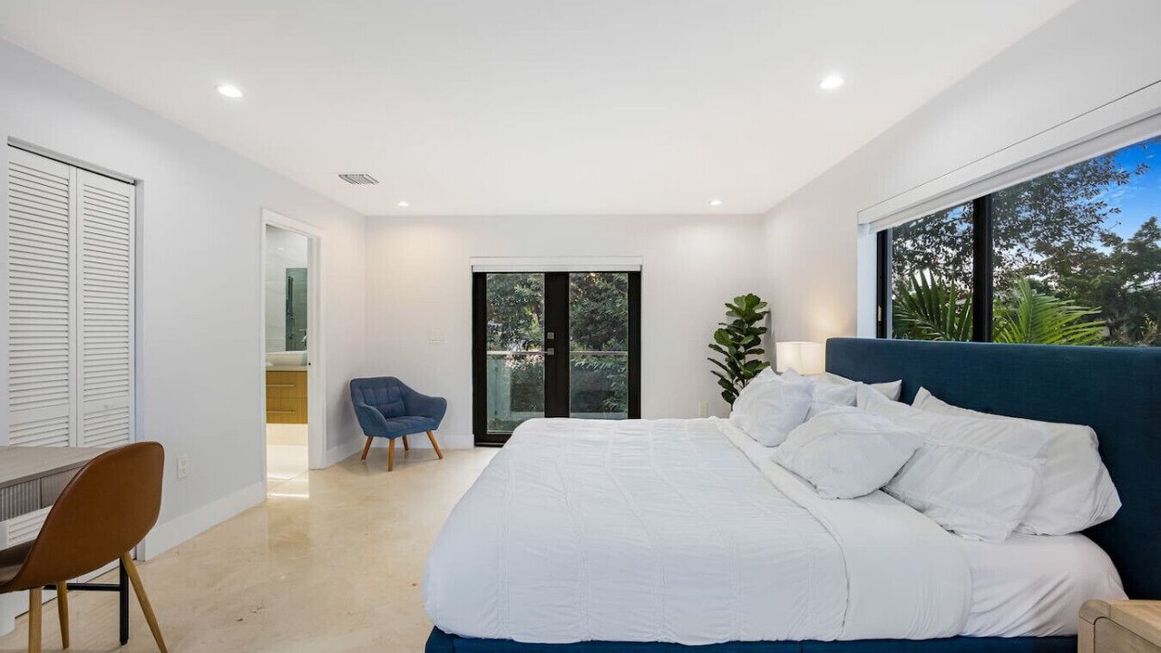 Photo of Bedroom in The Roads