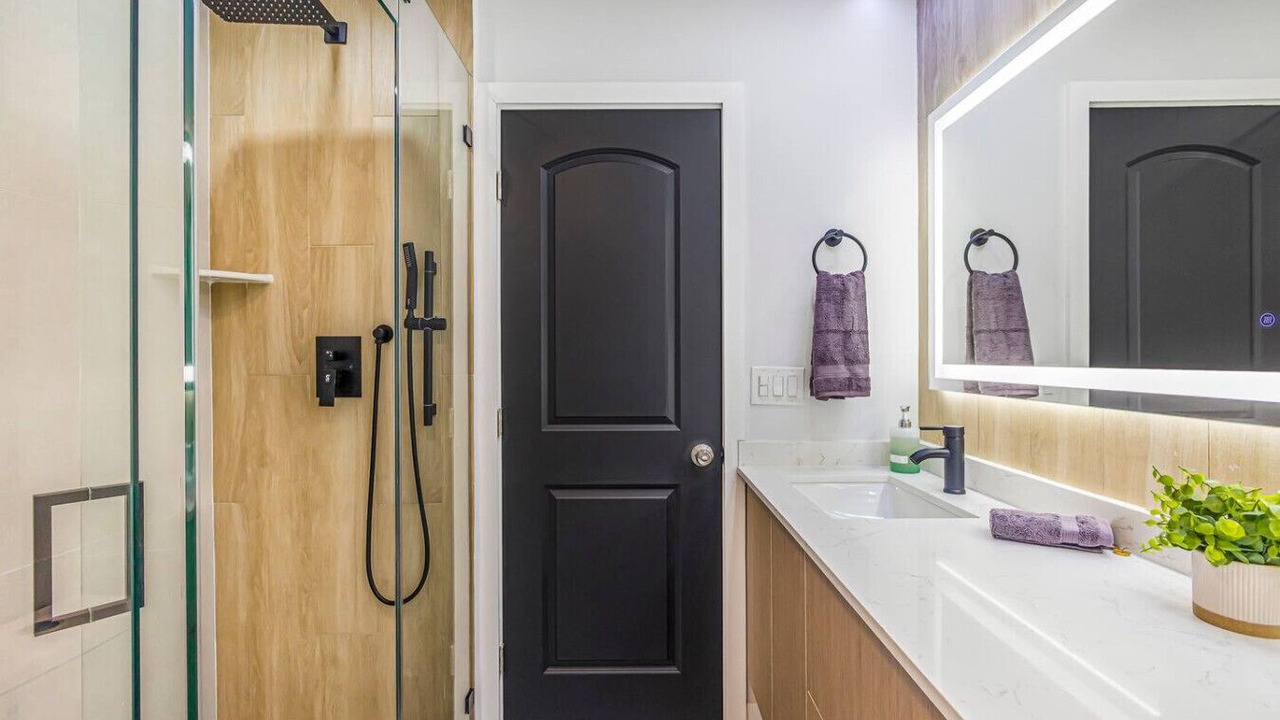 Photo of Bathroom in Miami Lakes