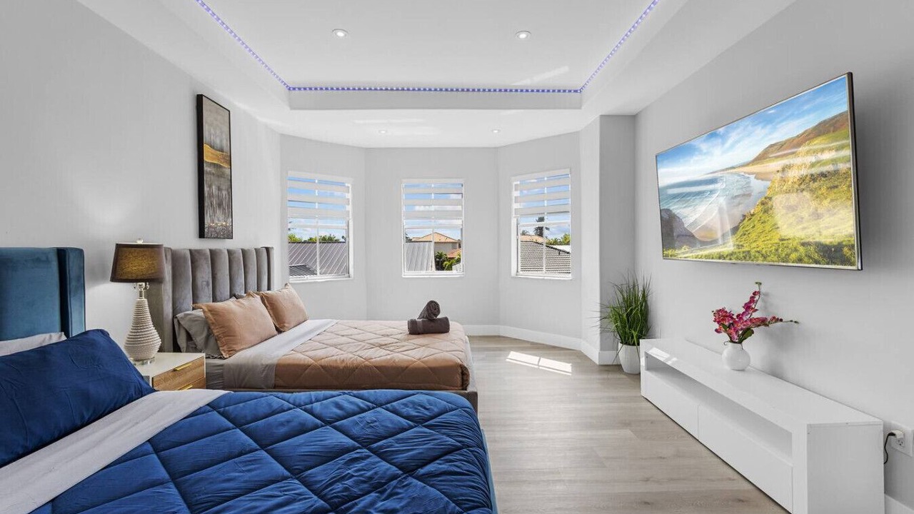 Photo of Bedroom in Ludlam